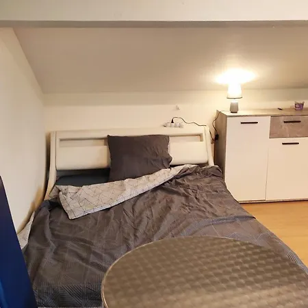 Pour Ou Deux Personnes * La Courneuve